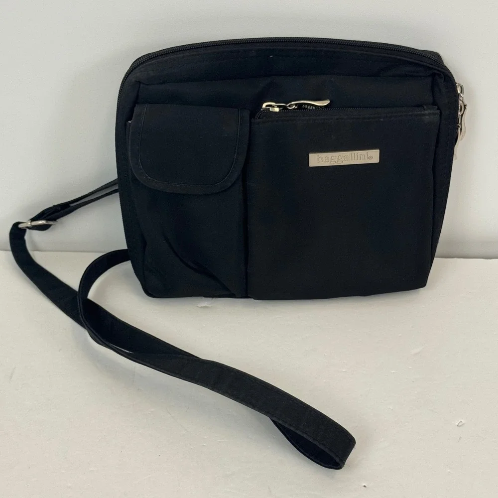 Baggallini Black Nylon Crossbody Bag Organizer Travel Purse Silver Hardware